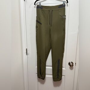 Gymshark box utility jogger track pants women’s S olive green black athleisure